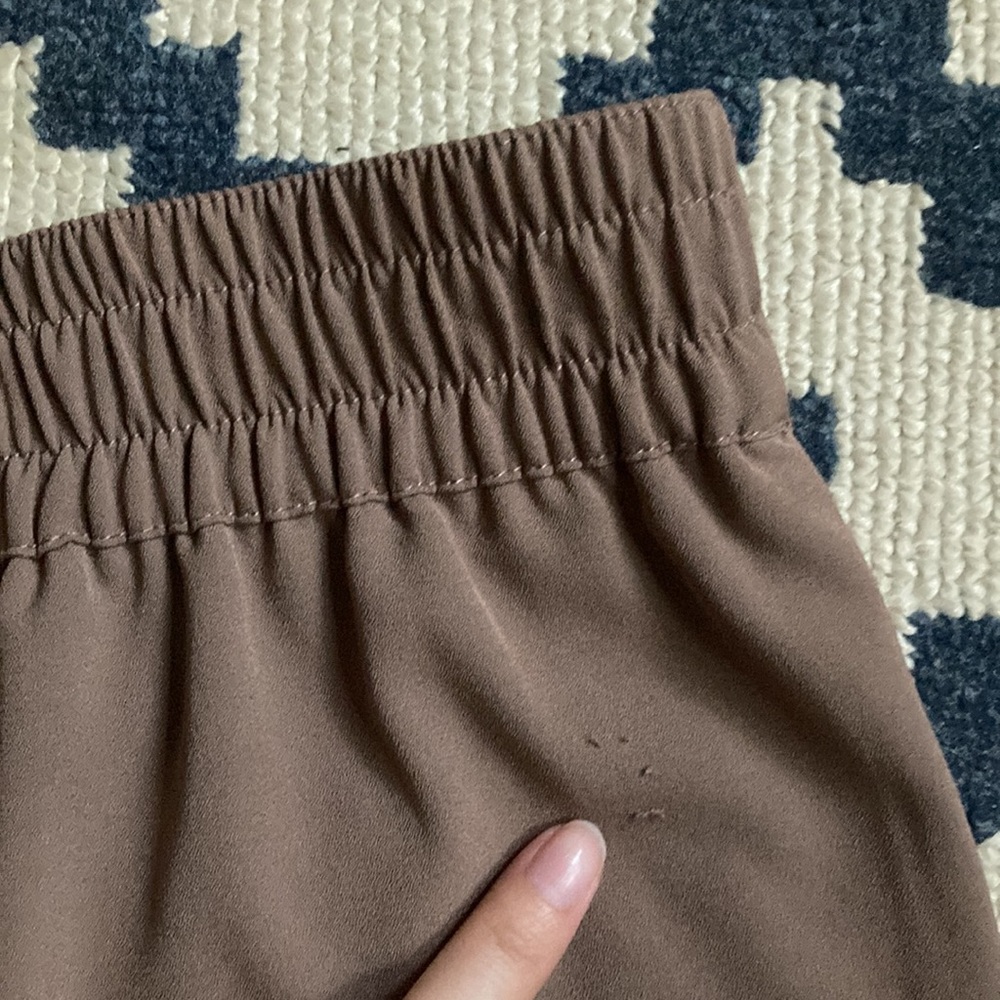 4/$10 - New York & Company Brown Dressy Shorts - Picture 6 of 6